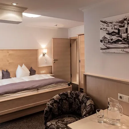 Frau Gans - Pure Mountain Apartment Saalbach-Hinterglemm